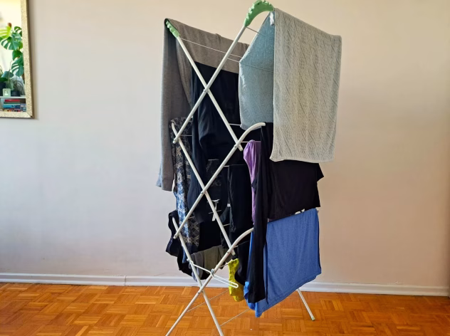 Kuivatusrest ja radiaatorile paigaldatud kuivatussiinid