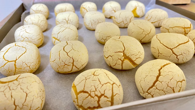 Sidruniküpsiste tainas kausis