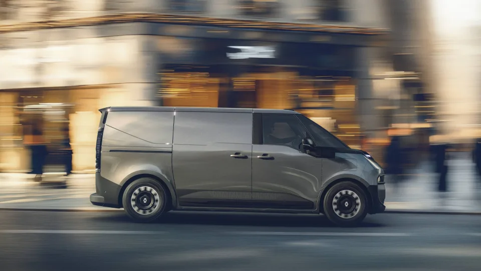 Renault uus elektrifurgon: 20 min laadimine, 2 t kandevõime