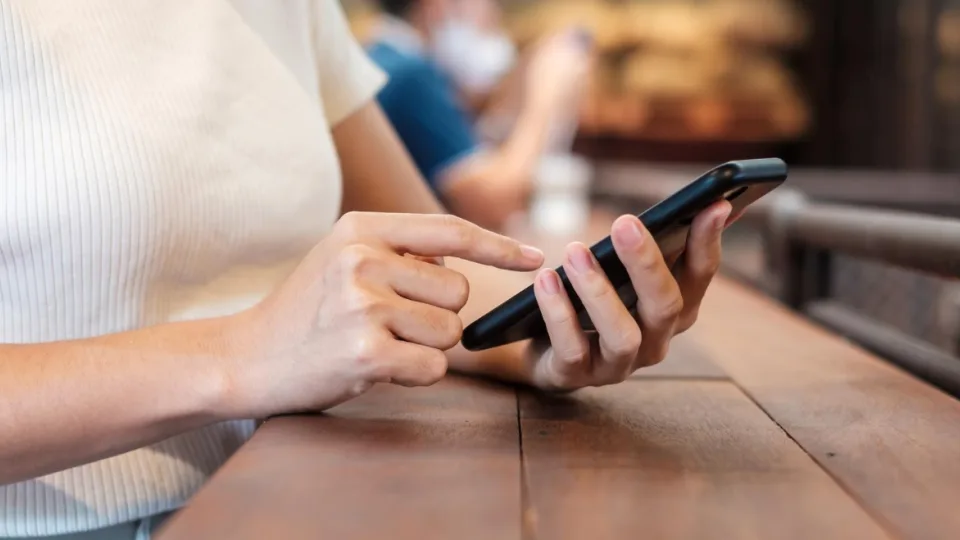 Said sellise SMS-i? Üks klikk ja raha läinud!