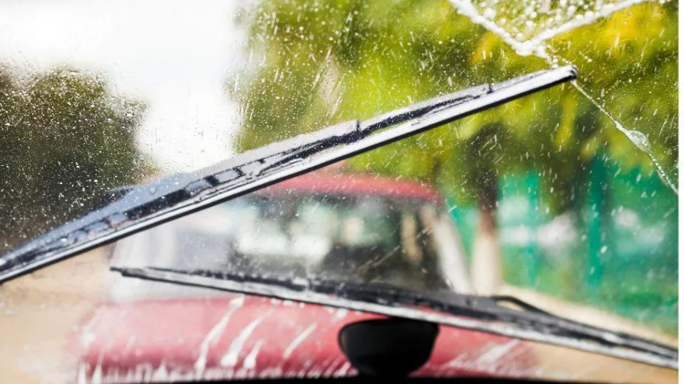 See talvine vedelik hävitab su auto ja rahakoti