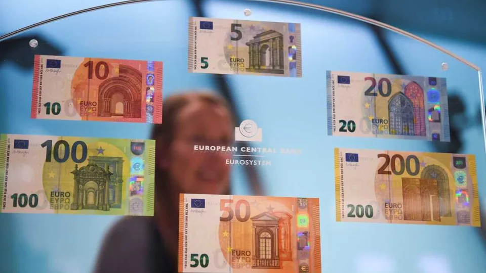Šokkeeriv tõde: kas varsti kaob sularaha igaveseks?