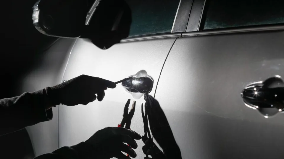 Vana nipp, mis kaitseb auto ka kogenud varaste eest