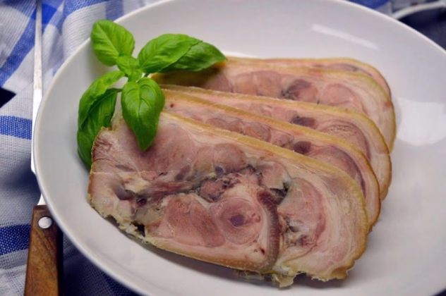 Kodune küpsetatud liha võileival