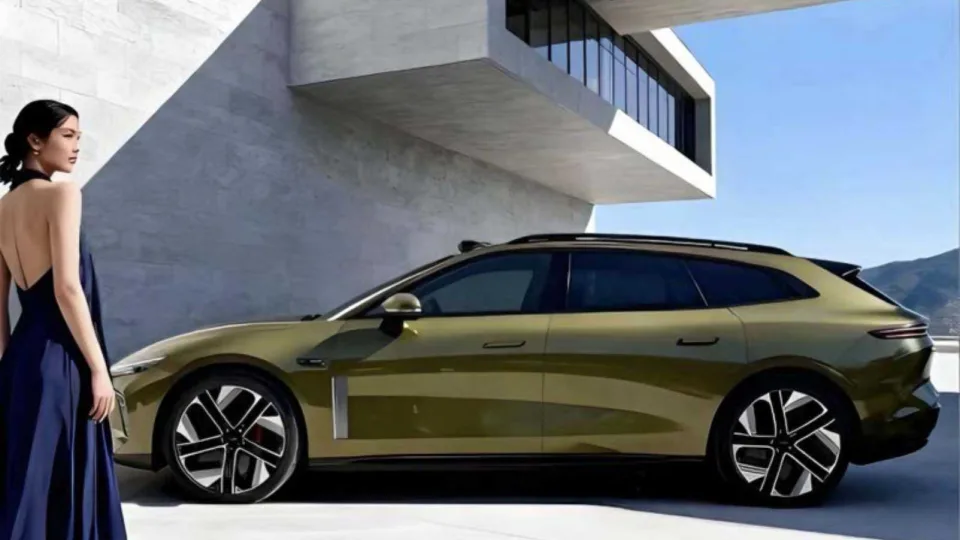 Hämmastav Hiina elektriauto: 3 mootorit ja LiDAR