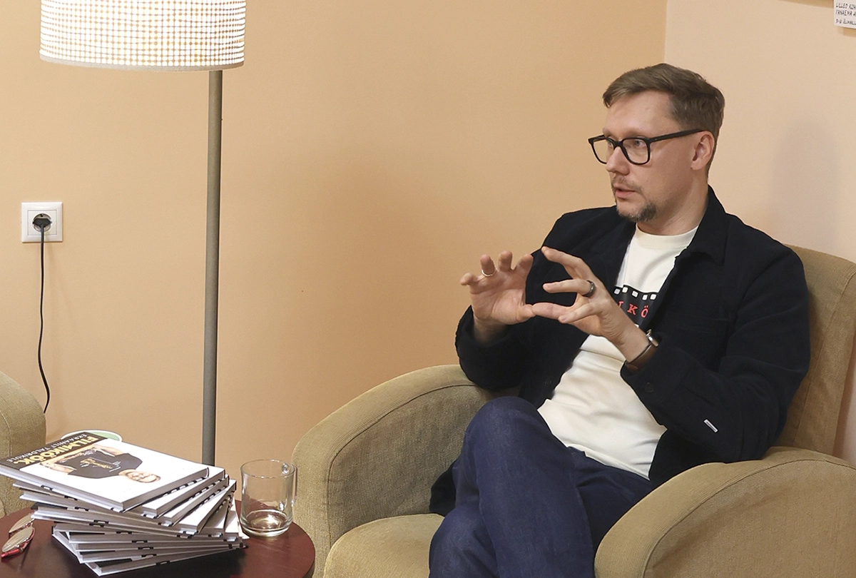 Kristjan Gold rabab uue filmidest sündinud kokaraamatuga