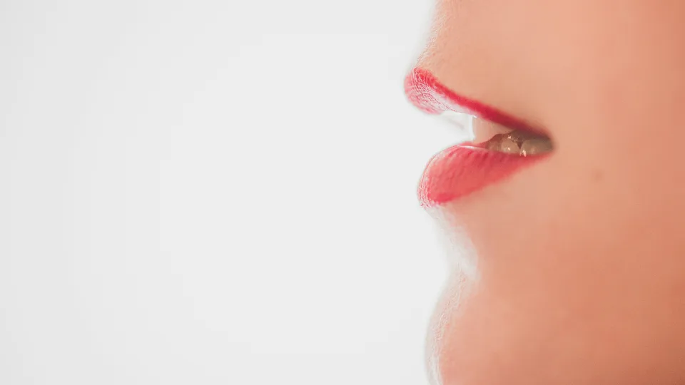 Mida sinu lõhenenud huuled tegelikult paljastavad?