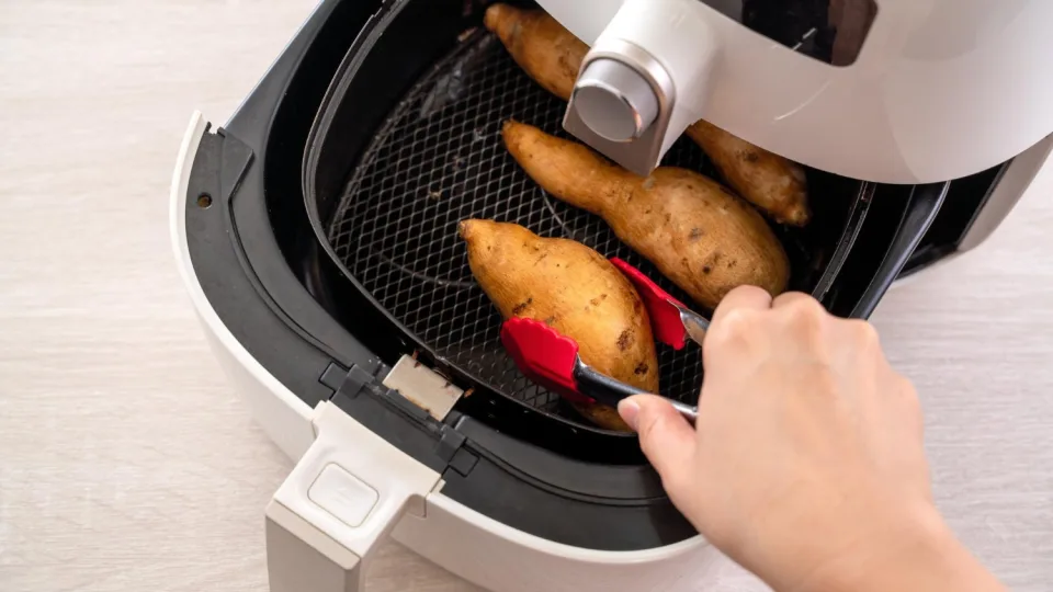 Üks harjumus, mis kiiresti rikub sinu airfryer’i