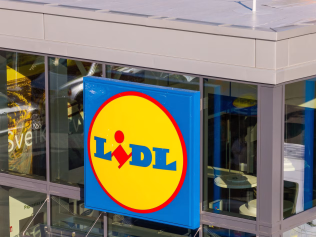 Rahvusvaheline Lidl’i meeskond mitmekeelses ja -kultuurilises töökeskkonnas.
