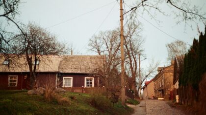 Eesti külas ilma oma poeta: kuidas kohalikud elanikud uue olukorraga harjuvad ja lahendusi otsivad