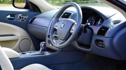Auto dokumendid korda: millised paberid peavad alati autos olema ja kuidas trahve vältida