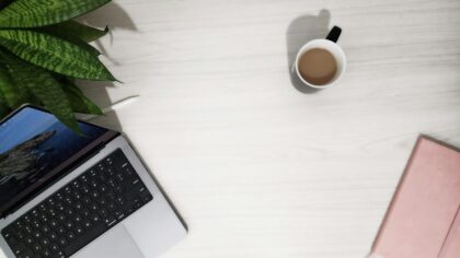 E-kirjade üleujutus kontrolli alla: praktiline süsteem, mis aitab postkasti igal päeval ohjes hoida